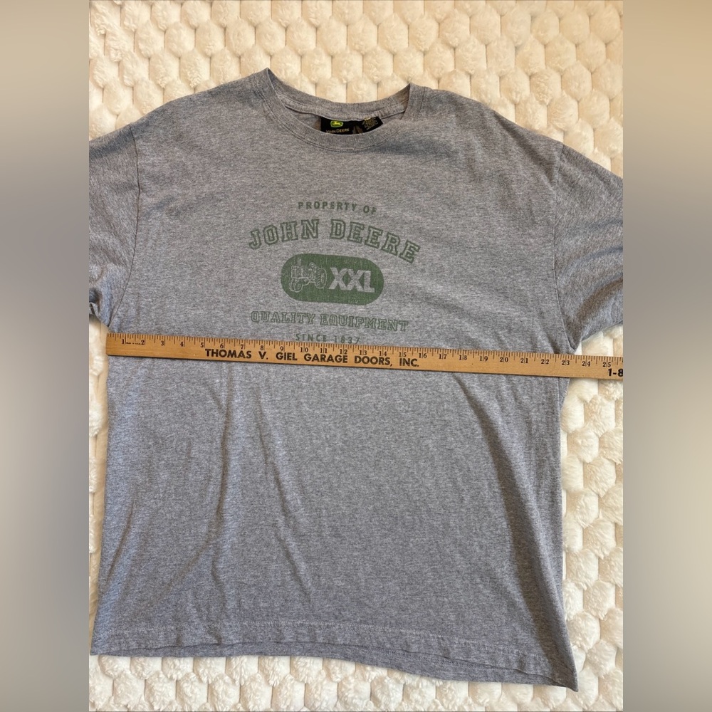 John Deer Short Sleeve Crewneck T- Shirt Gray Size XL Farm Casual - Picture 9 of 10